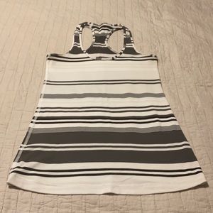 Lululemon cool racerback size 6